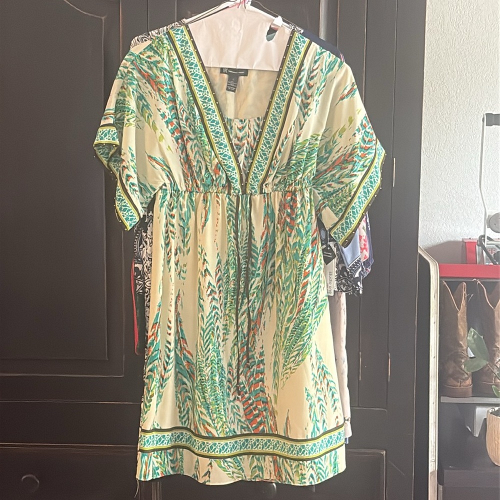 Colorful Patterned Dress - Picture 3 of 7
